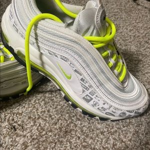 Youth Nike tennis shoes. Size 5.5